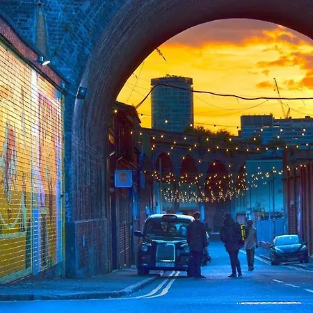 Digbeth Centre Sleeps 12 Opposite Coach Station Appartement